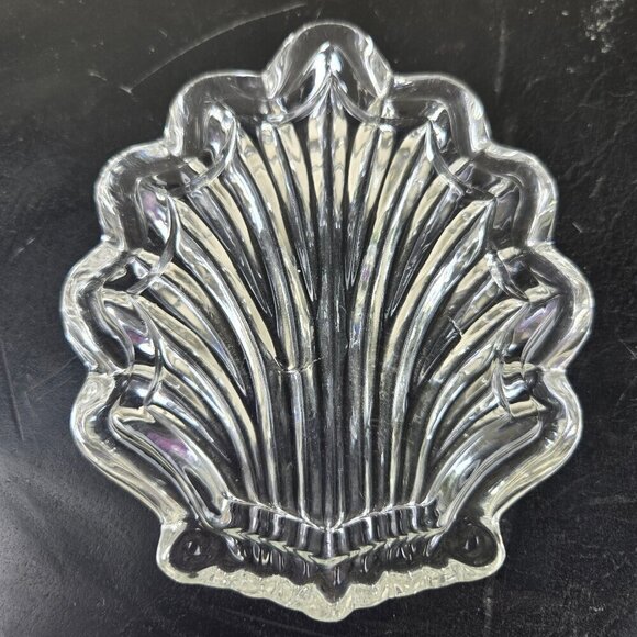 Zajecar 24% Lead Crystal Clam Seashell Shaped Trinket Box Fully Removable Lid - Picture 4 of 8